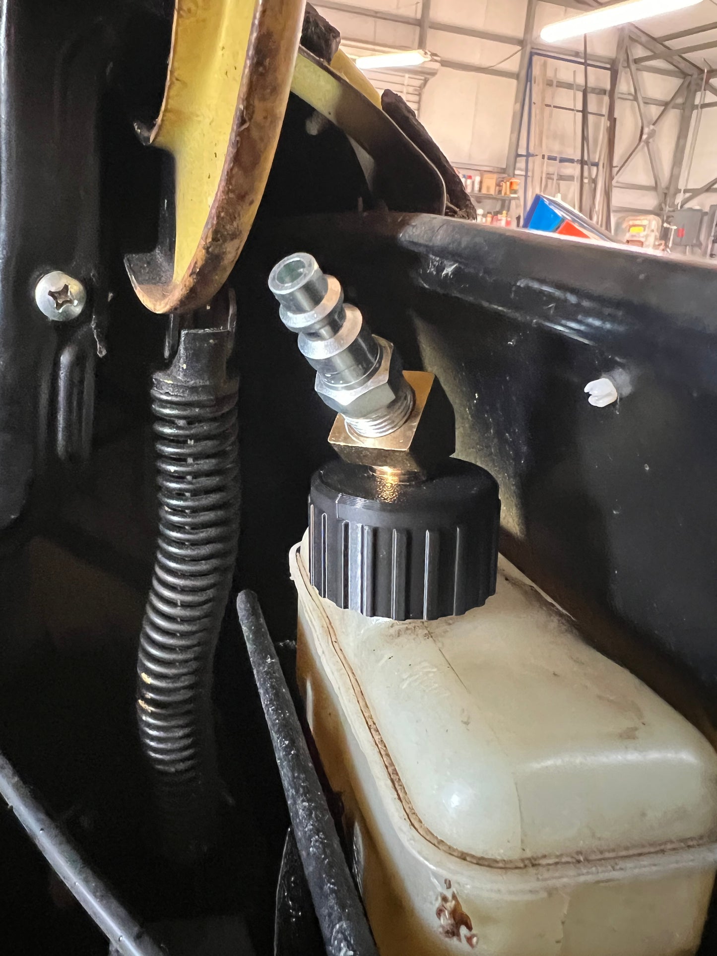 Brake Bleeder VW Master Cylinder Cap